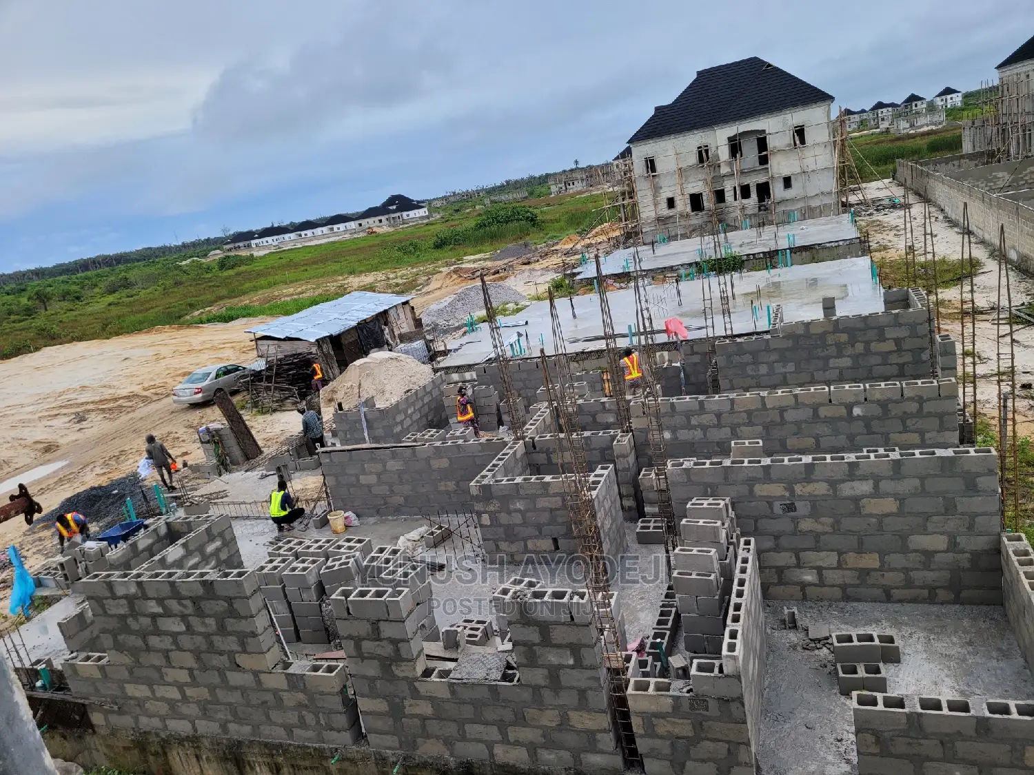 Civil Engineer / Building Contractor