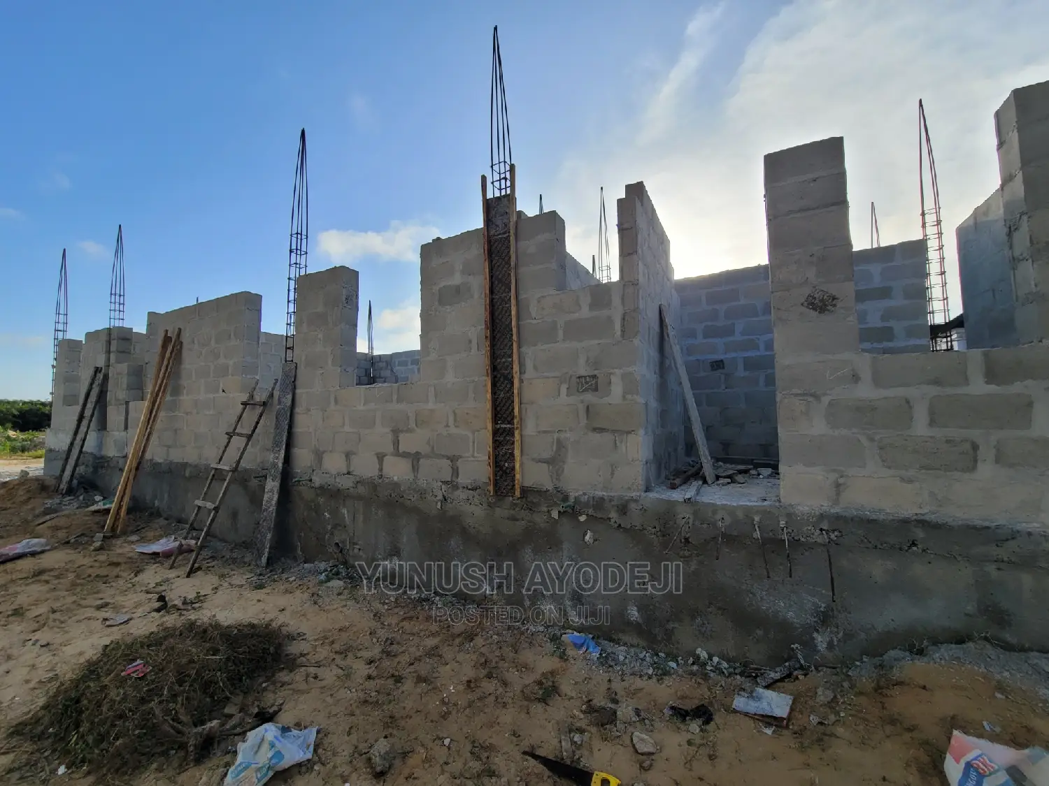 Civil Engineer / Building Contractor
