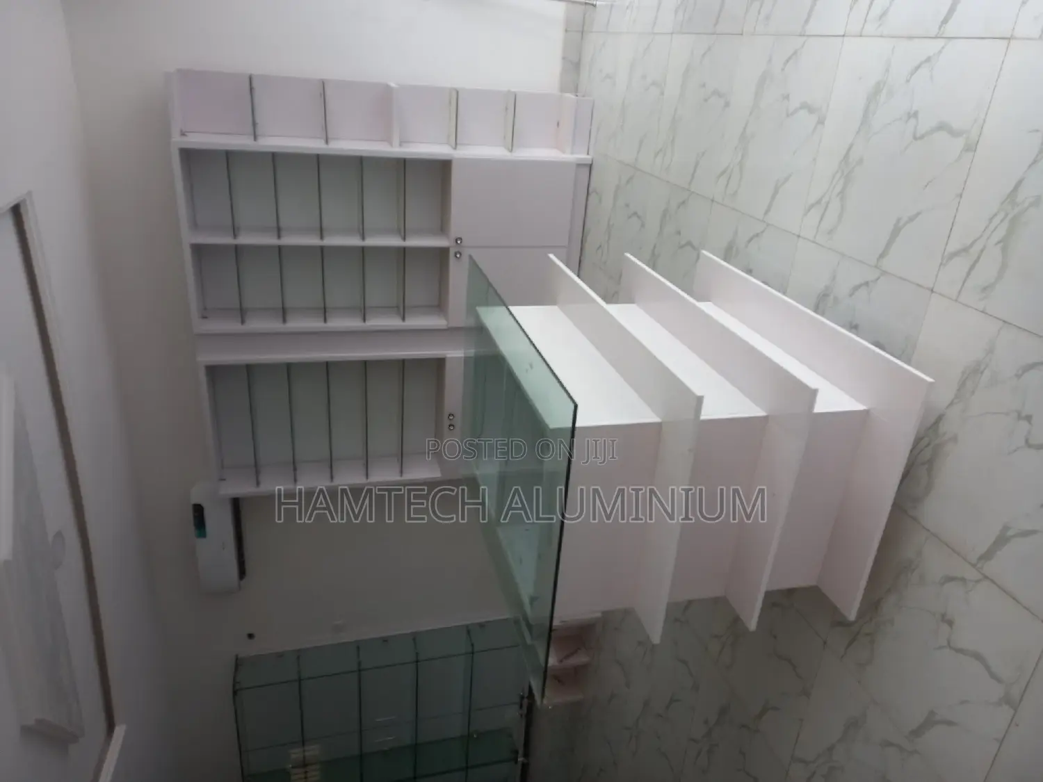 Show Glass