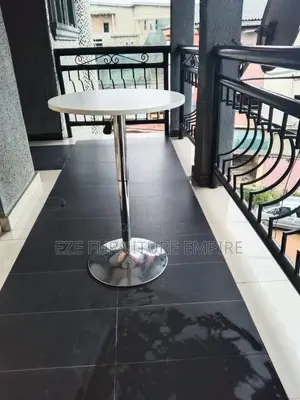 Height Adjustable Coffee Table