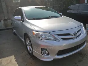 Toyota Corolla 2013 Silver