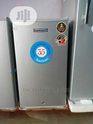 Scanfrost Sfr100xx Table Sized Fridge 100 LTRS