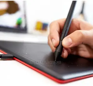 One by Wacom Medium Graphics Drawing Tablet CTL 672