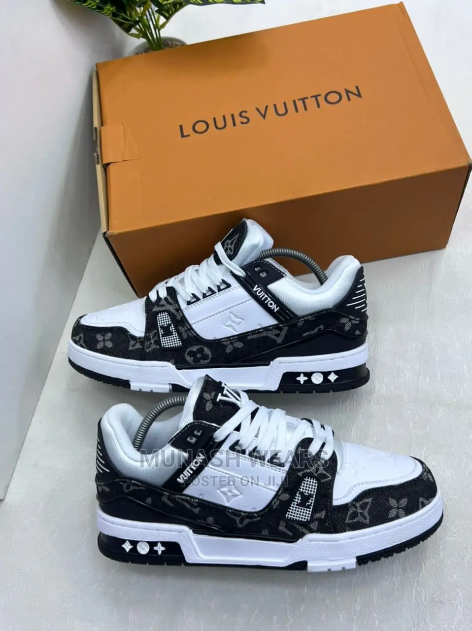 Louis Vuitton Sneaker