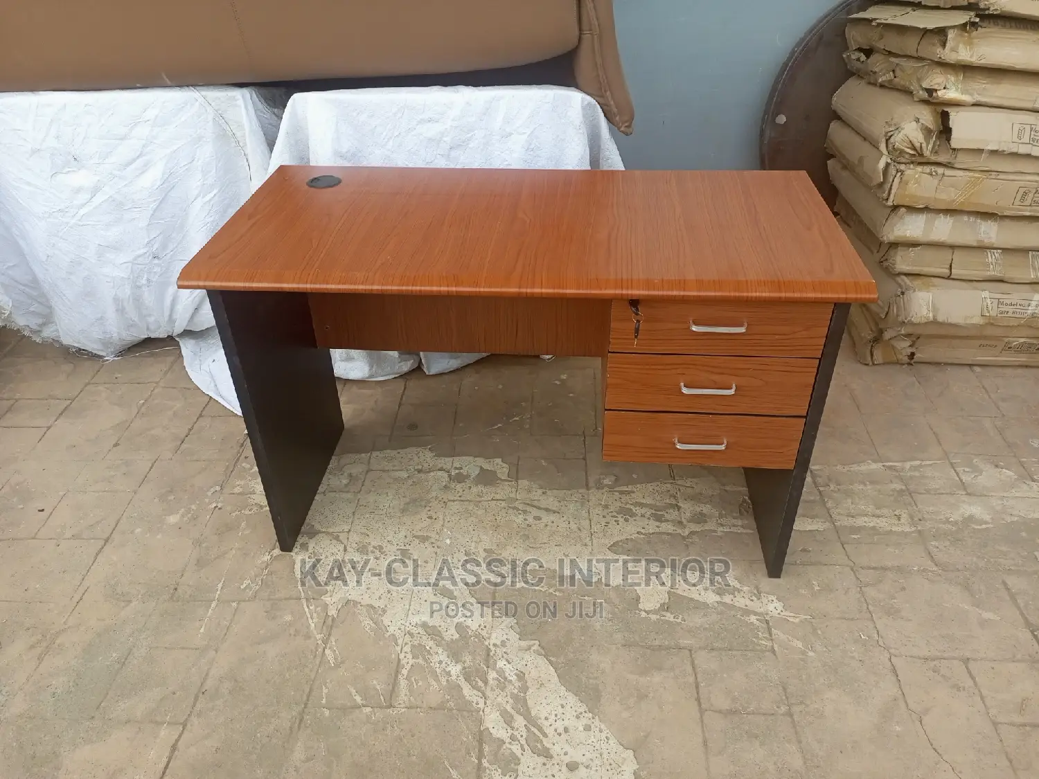 Sec-office Table