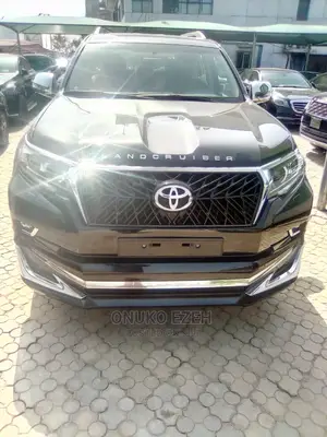 New Toyota Land Cruiser Prado 4.0 2021 Black