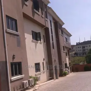 3bdrm Block of Flats in Guzape Close To Coza for rent