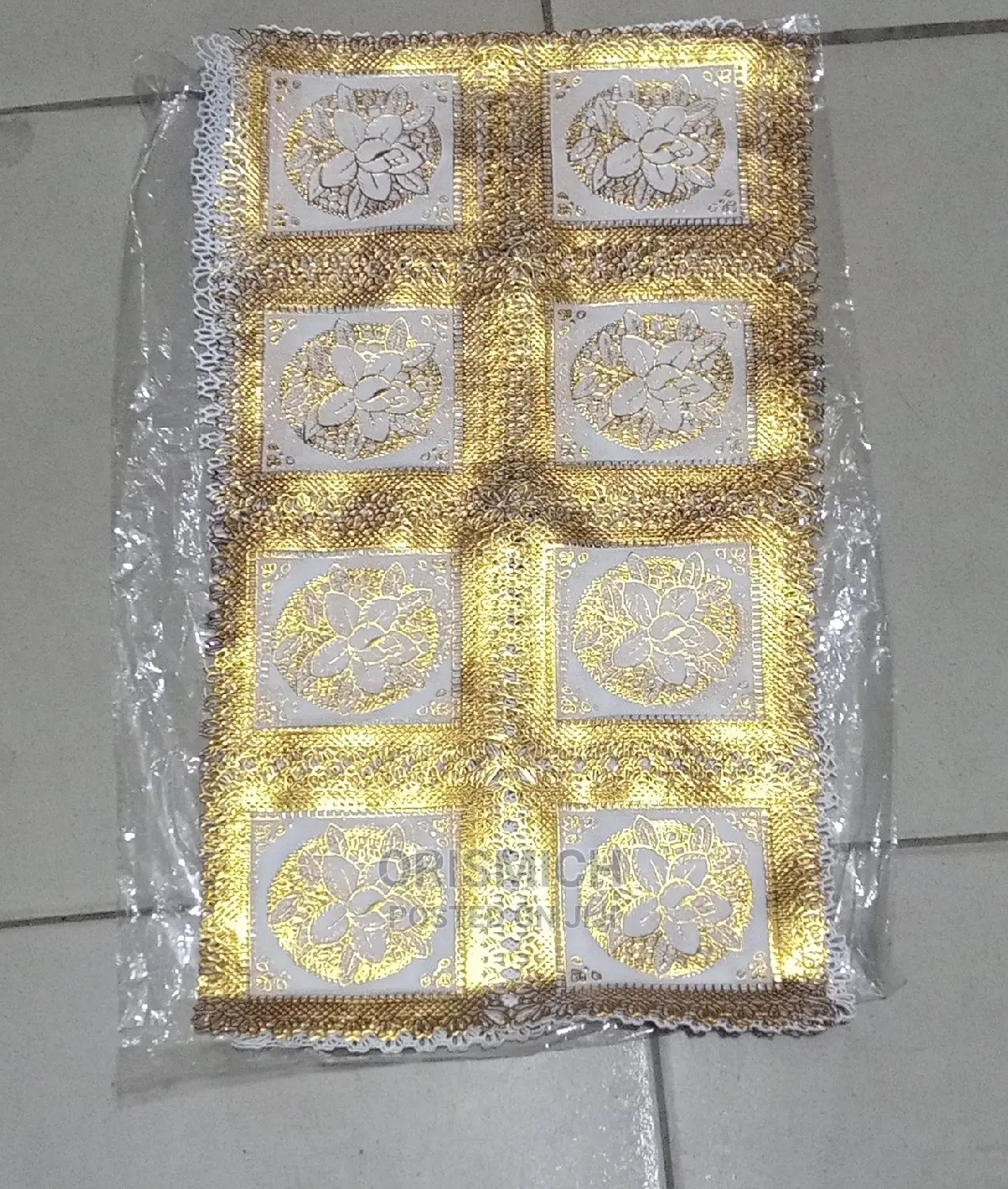 6pcs Golden Table Mat