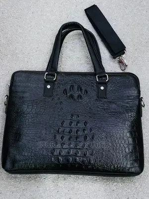 Pure and Quality Shoulder Leather Bag for Men