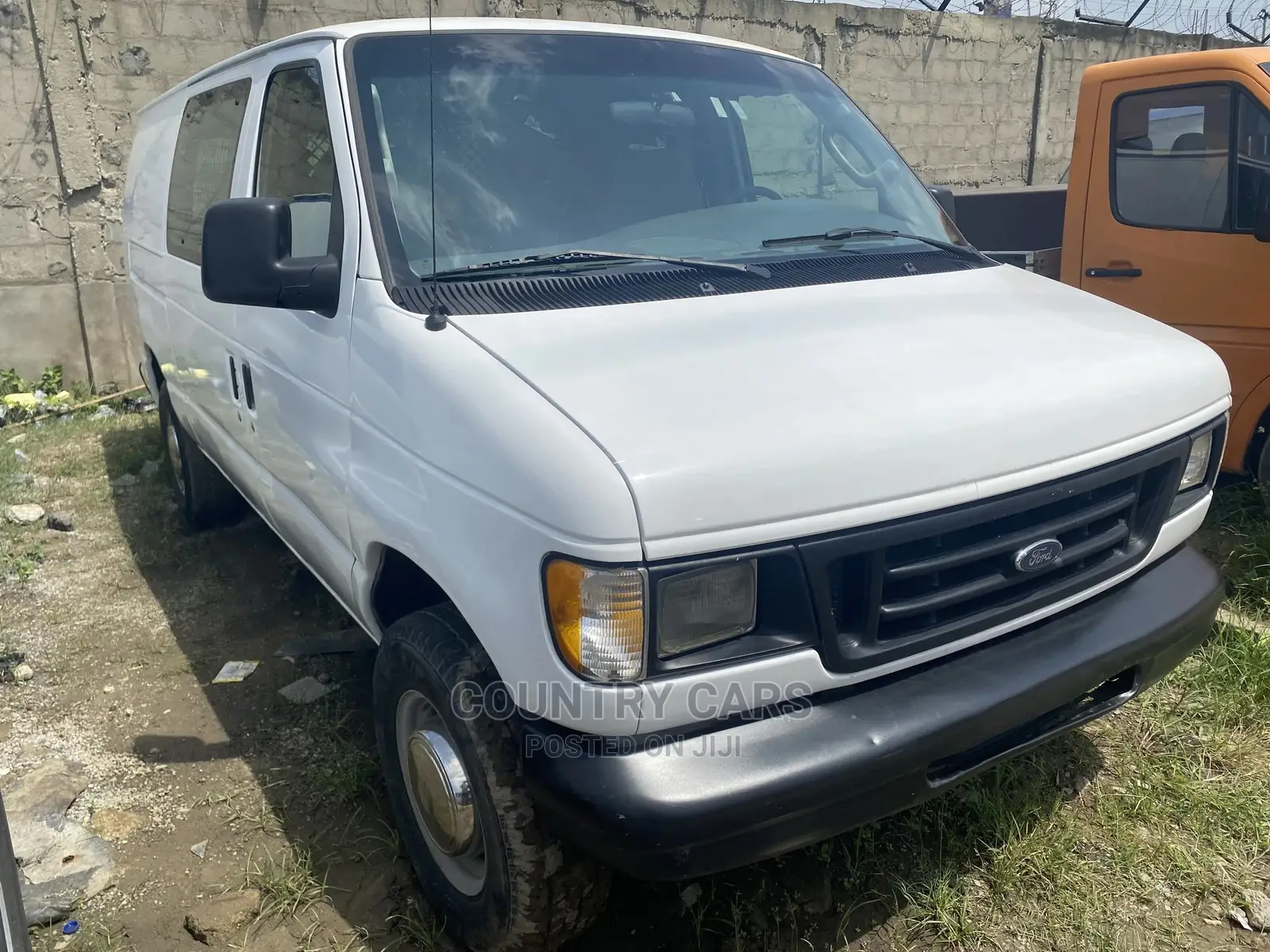 Ford E350 2007 White