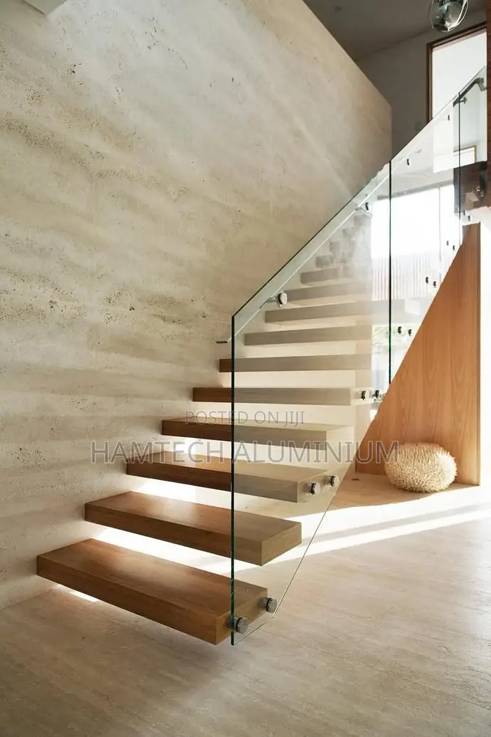 Tampered 10mm Thick Staircase