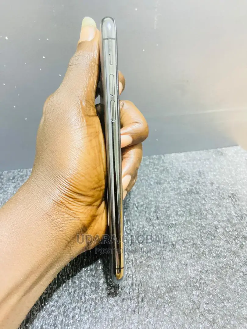 Apple iPhone 11 Pro Max 64 GB Gray