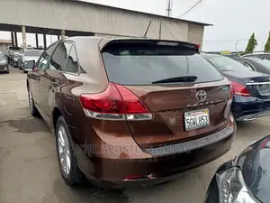 Toyota Venza LE FWD 2013 Brown
