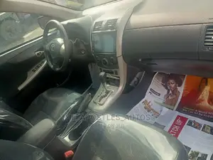 Toyota Corolla 2011 Gray
