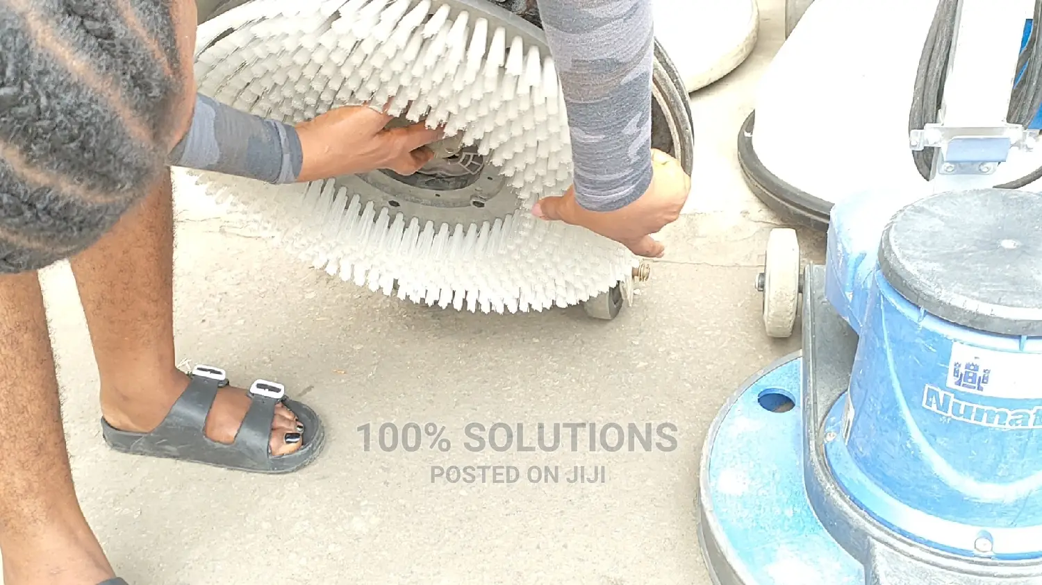 Floor Scrubber Machine