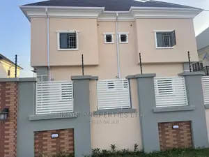 2bdrm Block of Flats in Fo1, Kubwa for rent