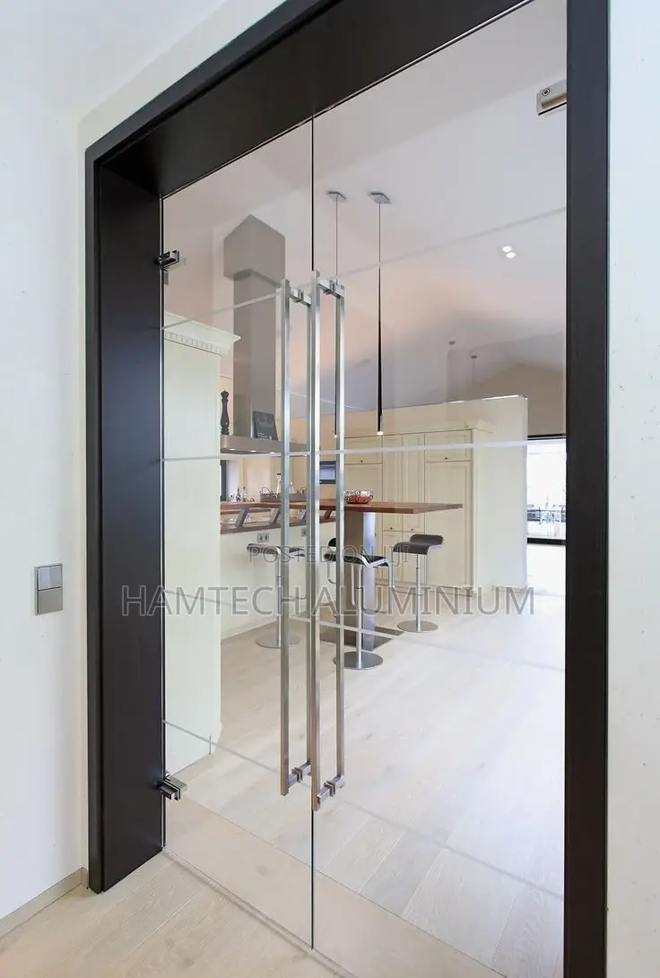 Frameless  And Tampered Glass Door