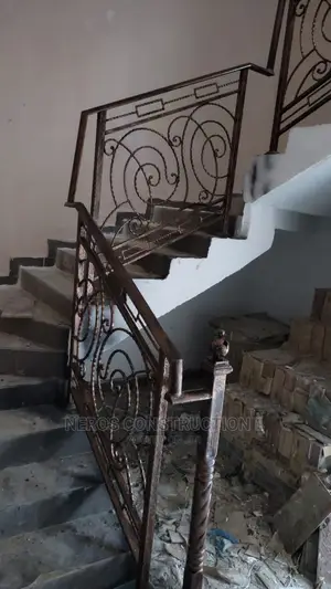 Curly Rail Wrought Iron Design