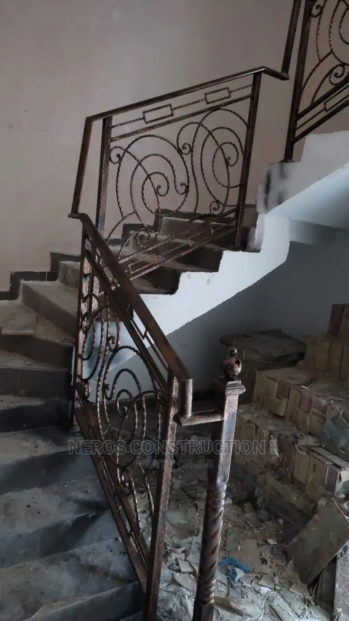 Curly Rail Wrought Iron Design