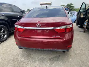 Lexus ES 2014 Red