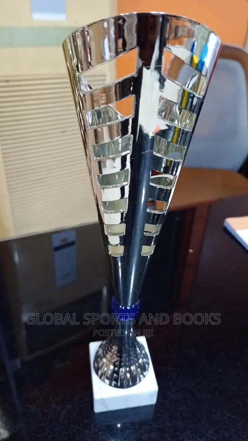Giant Trophy  Different Types