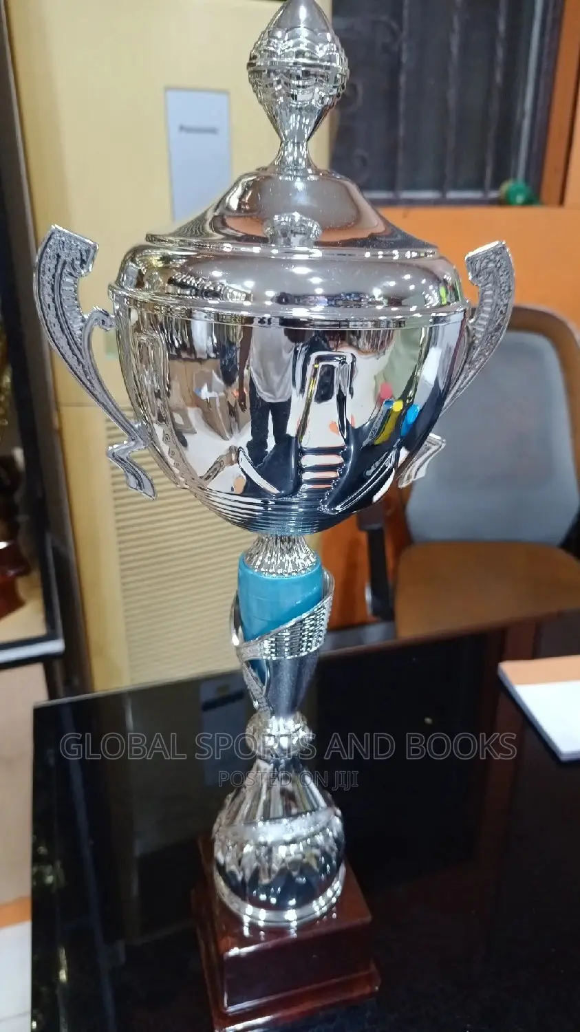 Giant Trophy  Different Types