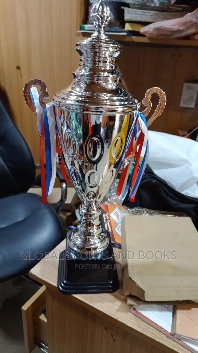 Giant Trophy  Different Types