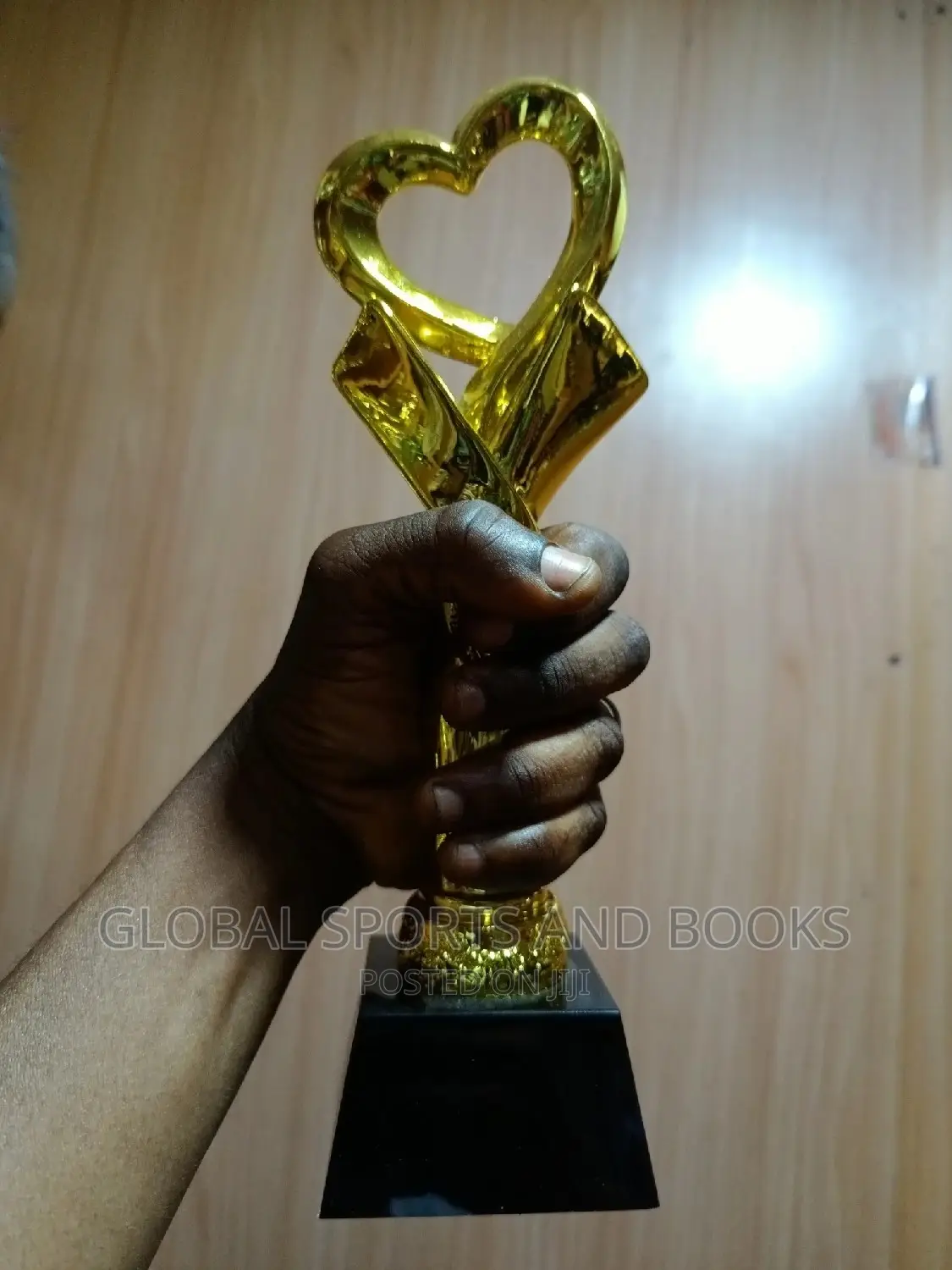 Giant Trophy  Different Types