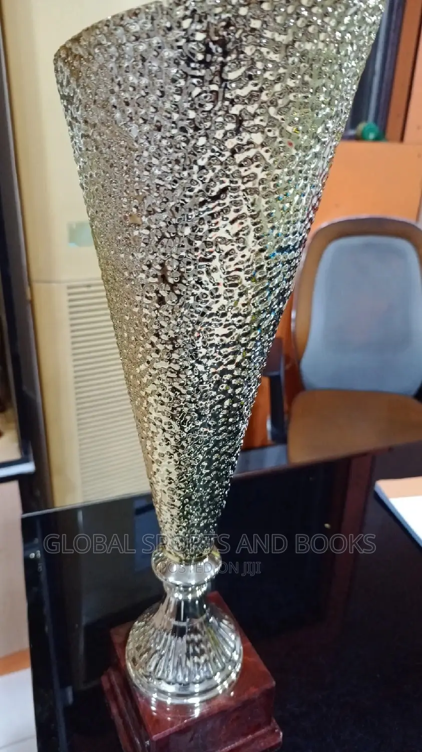 Giant Trophy  Different Types