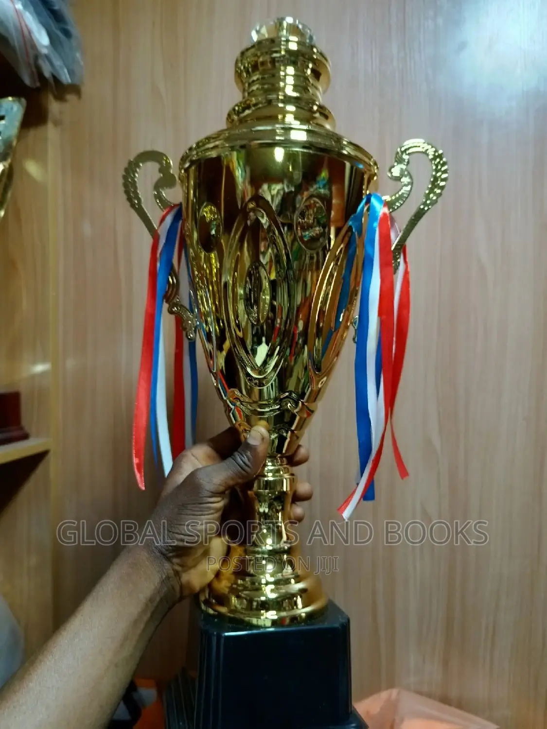 Giant Trophy  Different Types