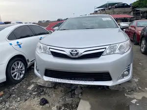 Toyota Camry 2012 Silver