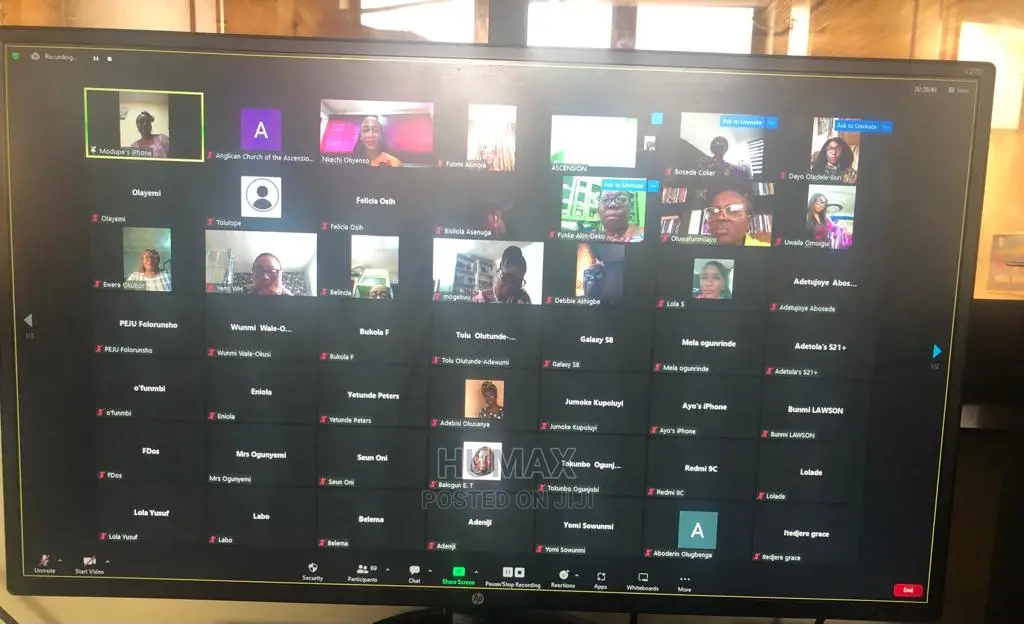 Zoom Live Streaming / Youtube and Facebook