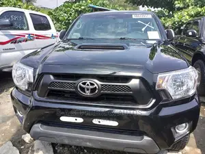 Toyota Tacoma 2013 Black