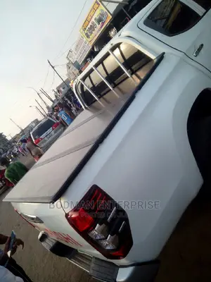 Boot Cover Fibber Folding for Mitsubishi L200