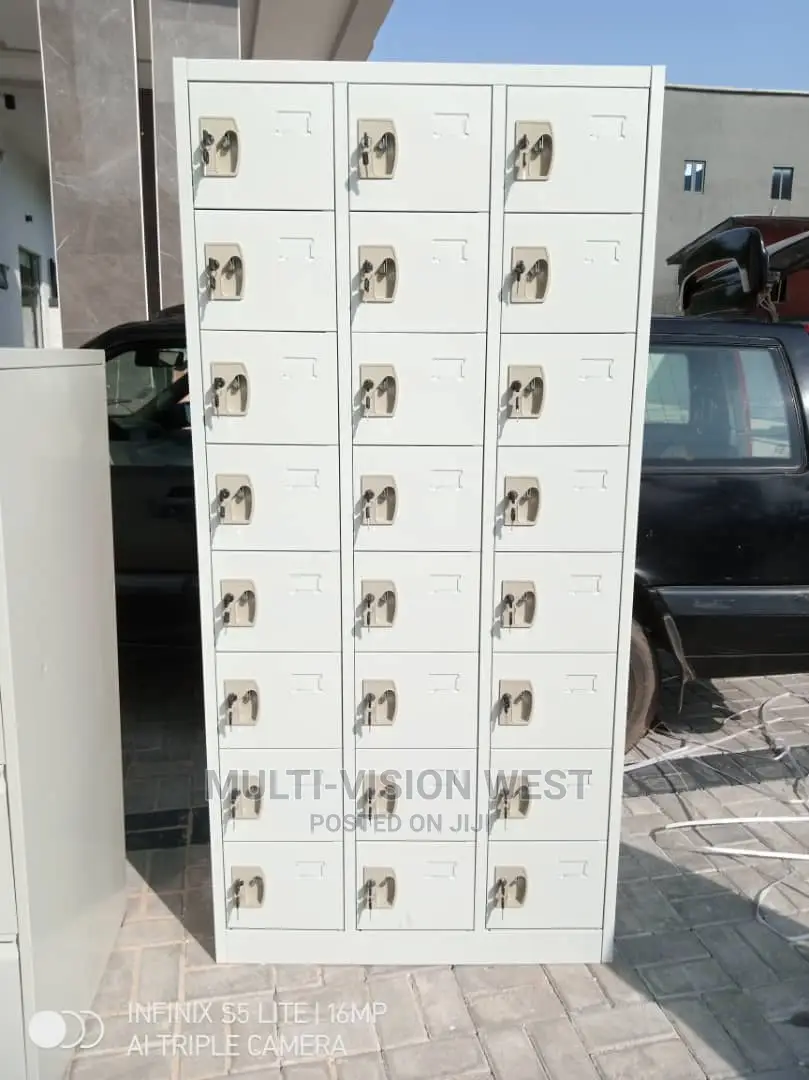 24-Doors Locker