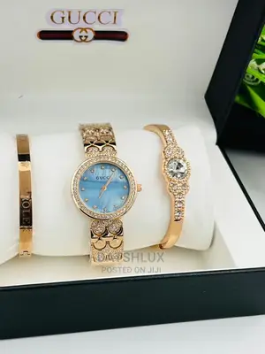 Photo - Gucci Quality Female Wristwatch With Bracelets
