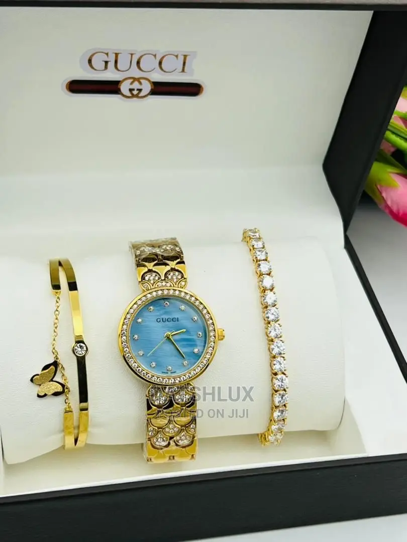 Gucci Quality Female Wristwatch With Bracelets