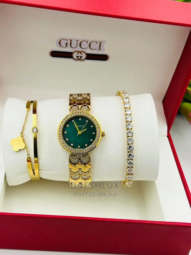 Gucci Quality Female Wristwatch With Bracelets