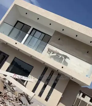 12mm Tempered Glass Balustrade (Newly Installed)