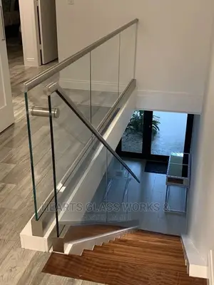 Modern Glass Railings System.