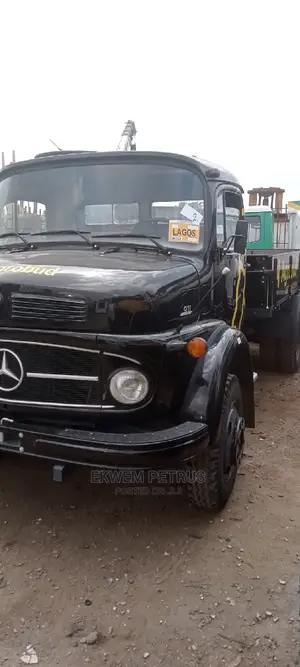 European Military AWD Unused Mercedes Benz 911 Dump Truck