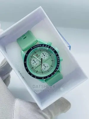 Photo - Niqice Quality Rubber Straps Women Wristwatch