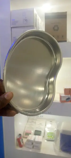 Kidney Dish for Surgical Use