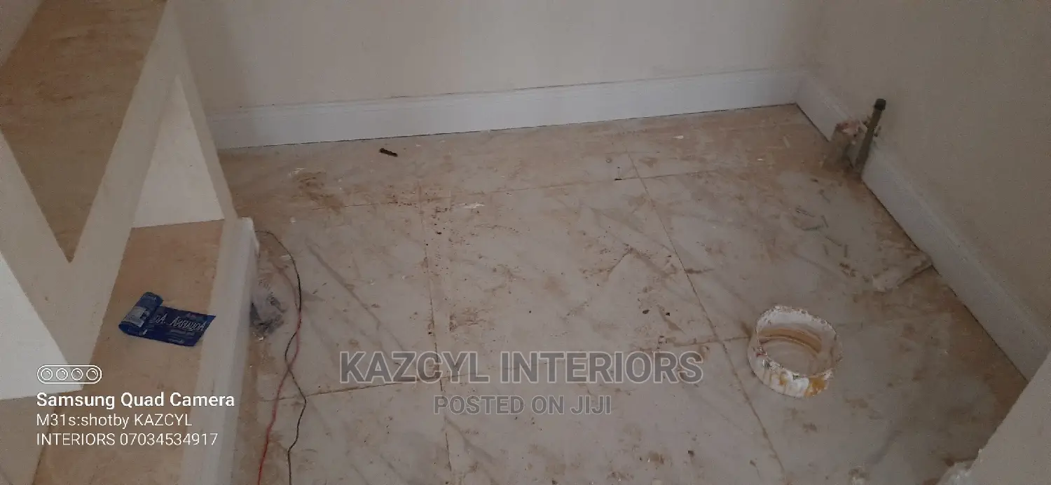 Wainscotting and Fibre Wall Columns