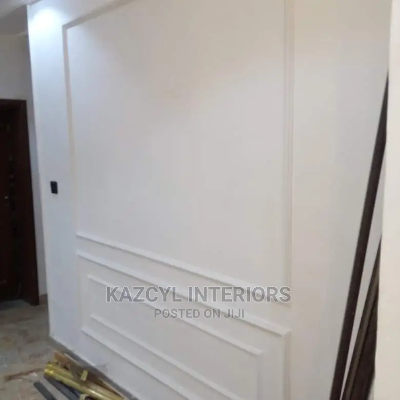 Wainscotting and Fibre Wall Columns