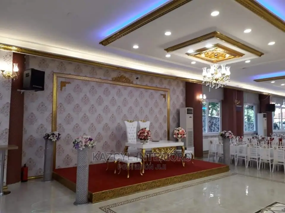 Wainscotting and Fibre Wall Columns