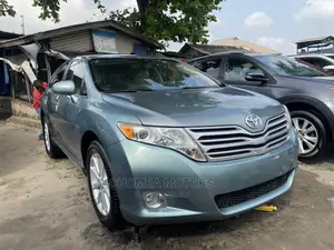 Toyota Venza 2010 Green