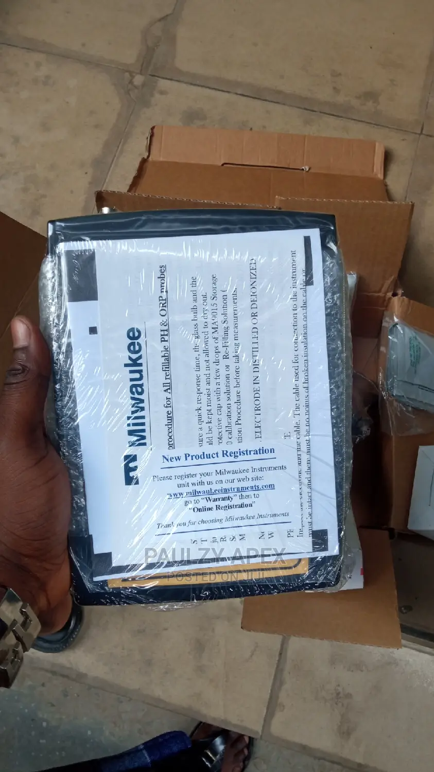 Table Top Milwaukee Ph Meter
