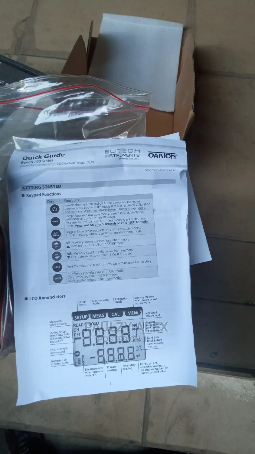 Oakton Ph Meter (Bench Top)