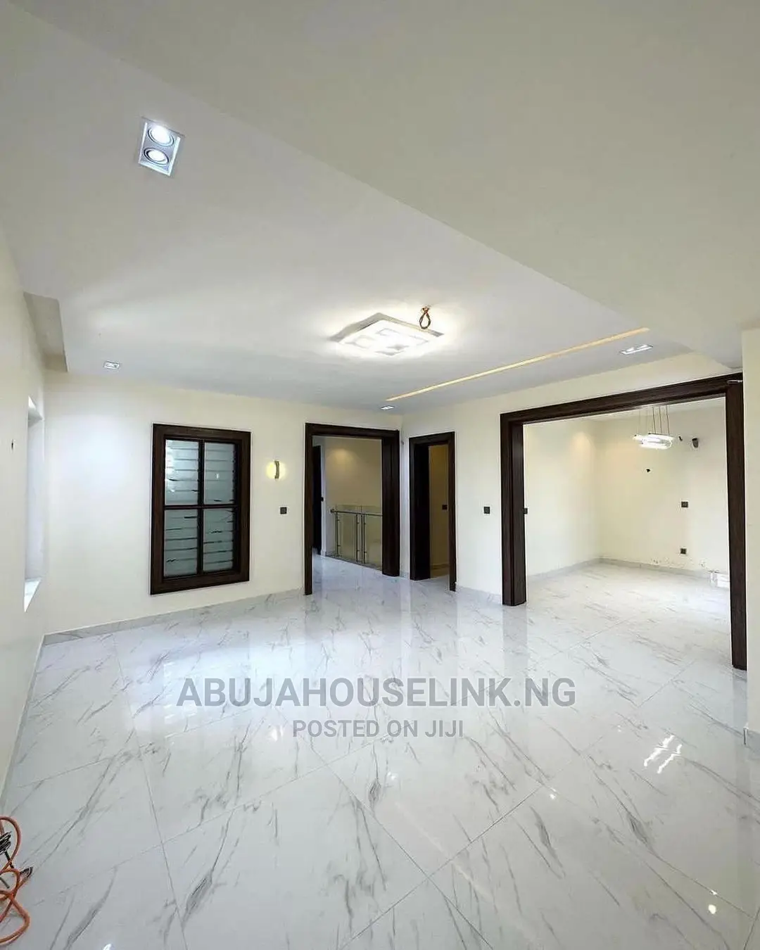 5bdrm Duplex in Guzape Abuja for Sale